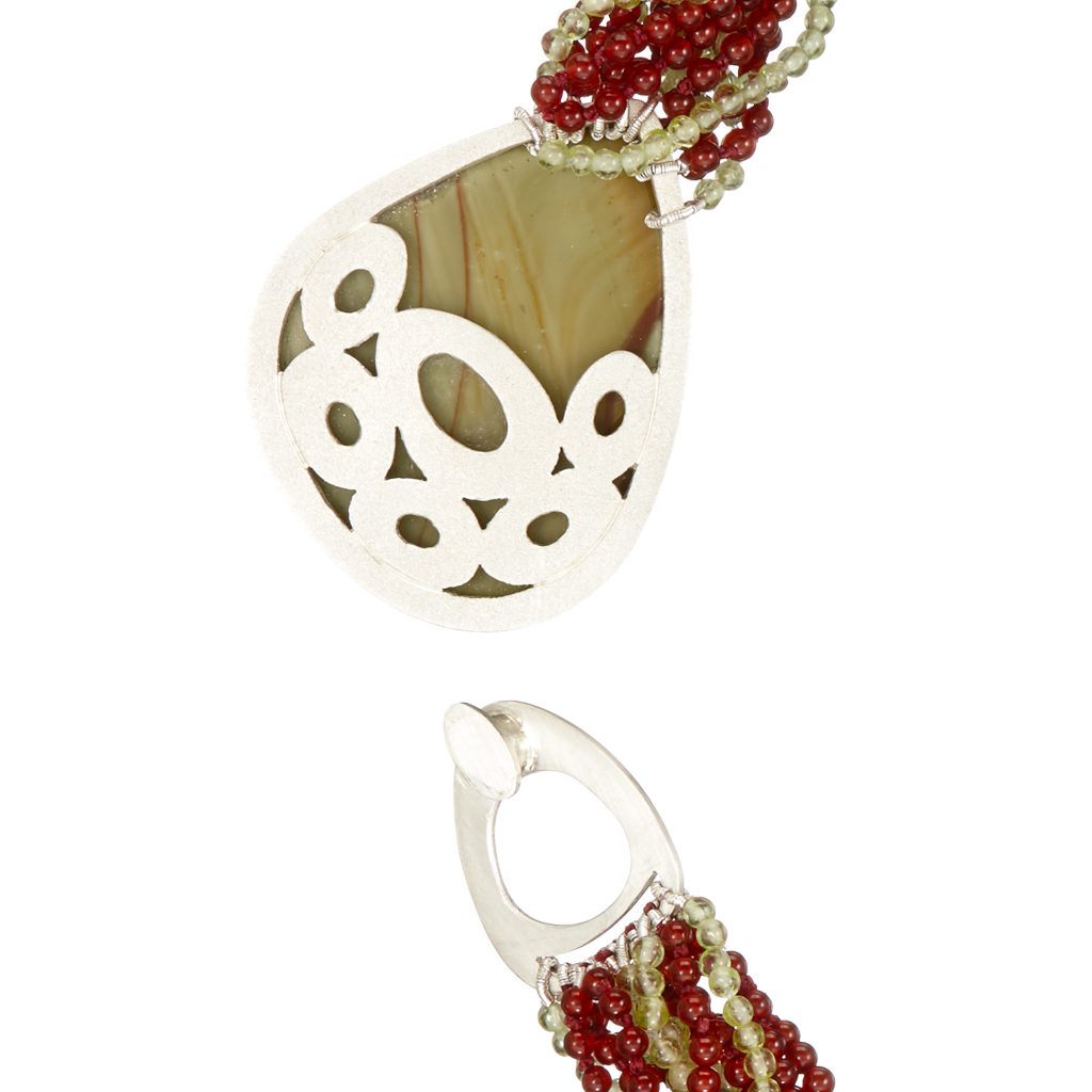 Puzzle clasp necklace