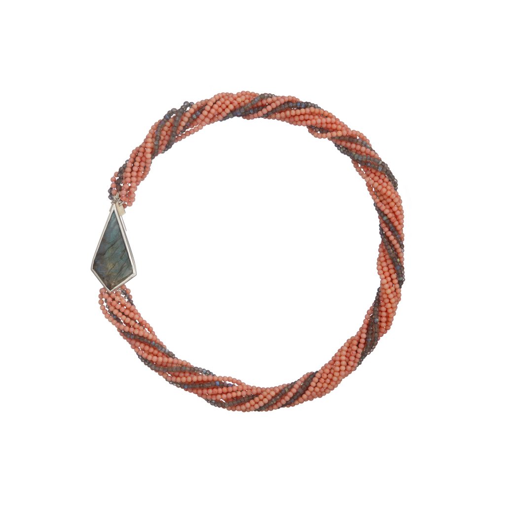 Puzzle clasp necklace