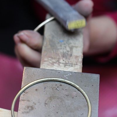 Prepping the bangle for polishing