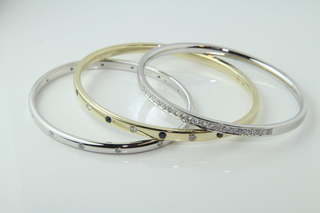 Classical bangles - upcycled gold. Diamonds optional