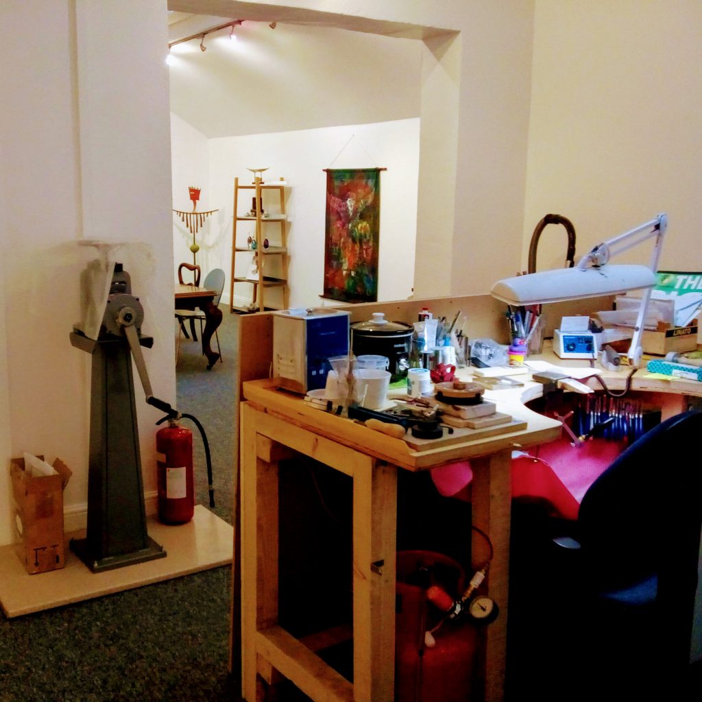 Nicole van der Wolf studio - walking into the studio space